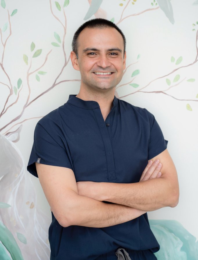 Doç. Dr. Emre Cesur